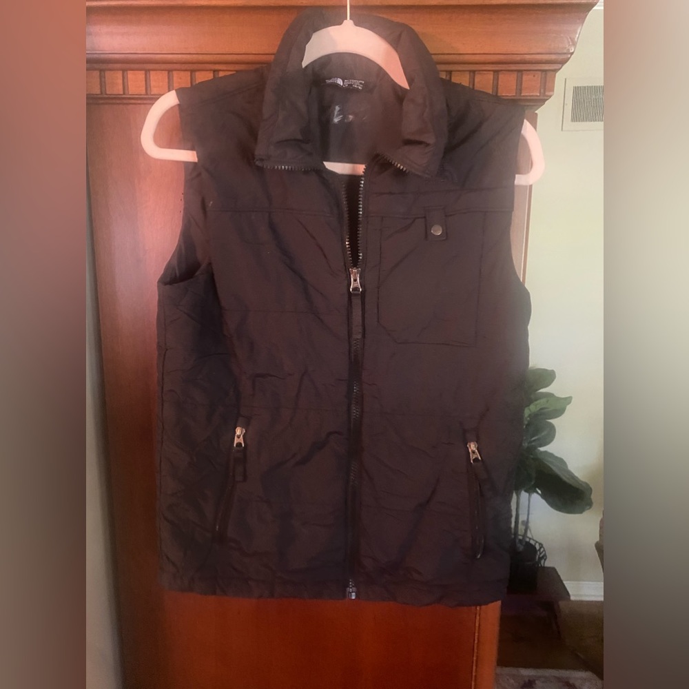 THE NORTH FACE BOYS VEST - large